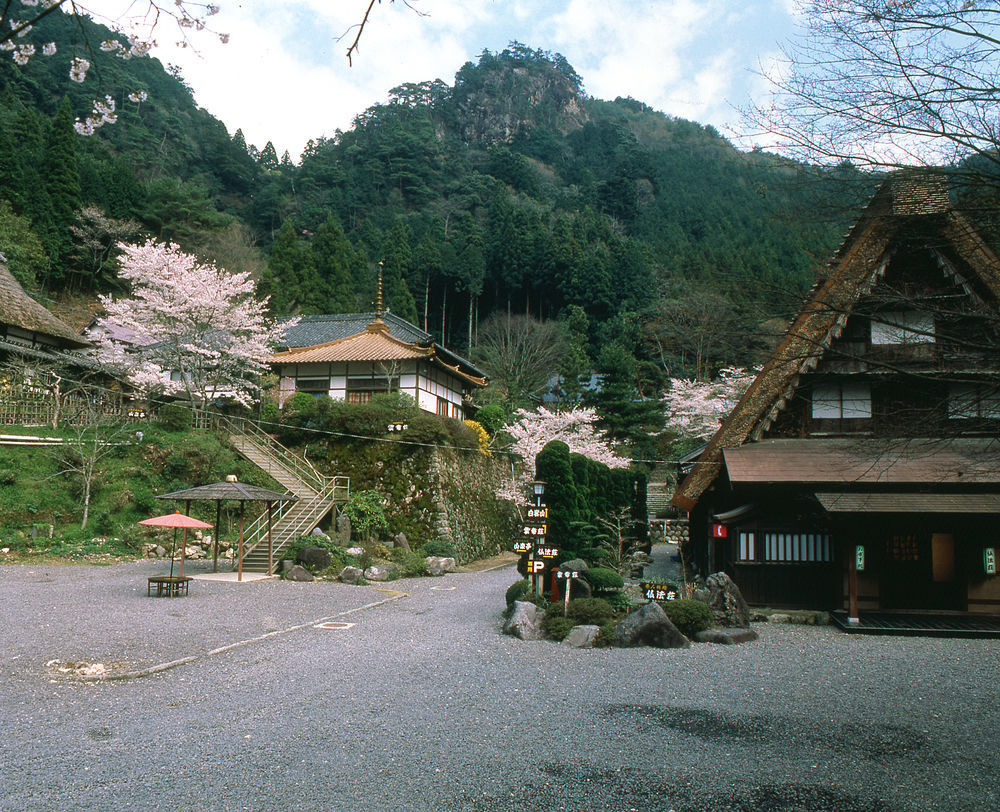 Unryuso Hotel Shinshiro Bagian luar foto